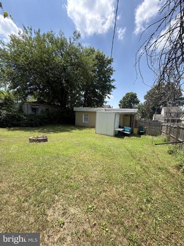 427 CARVER DR, Wilmington, DE 19801