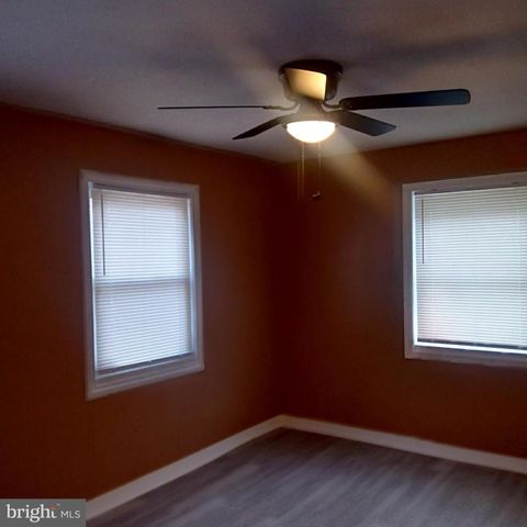 427 CARVER DR, Wilmington, DE 19801