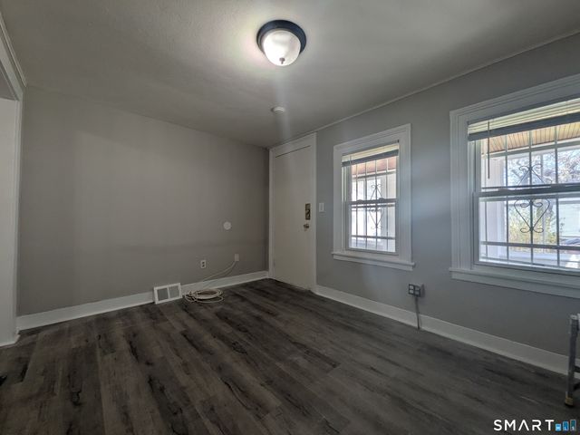 172 Carlisle Street, New Haven, CT 06519