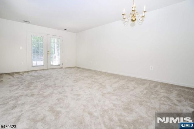 121 Courter Road 026, Franklin Lakes, NJ 07417