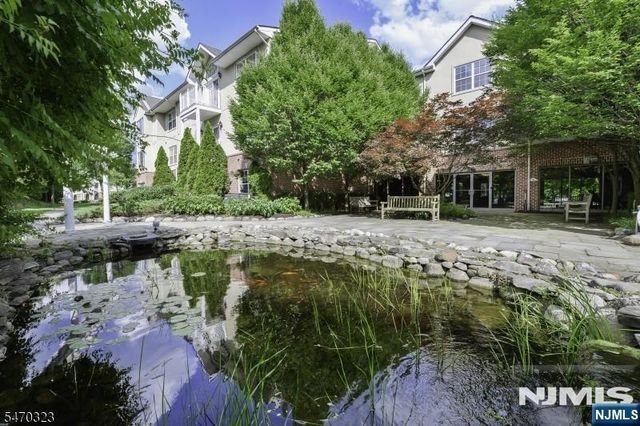 121 Courter Road 026, Franklin Lakes, NJ 07417