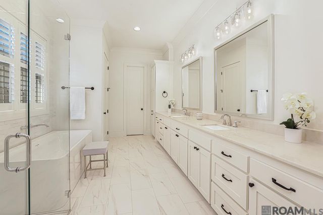 1114 Ivy Ct, Denham Springs, LA 70726