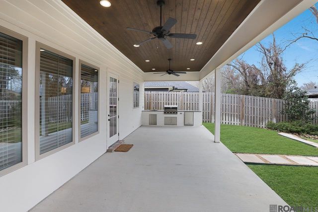 1114 Ivy Ct, Denham Springs, LA 70726