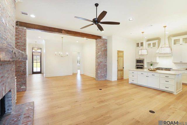 1114 Ivy Ct, Denham Springs, LA 70726