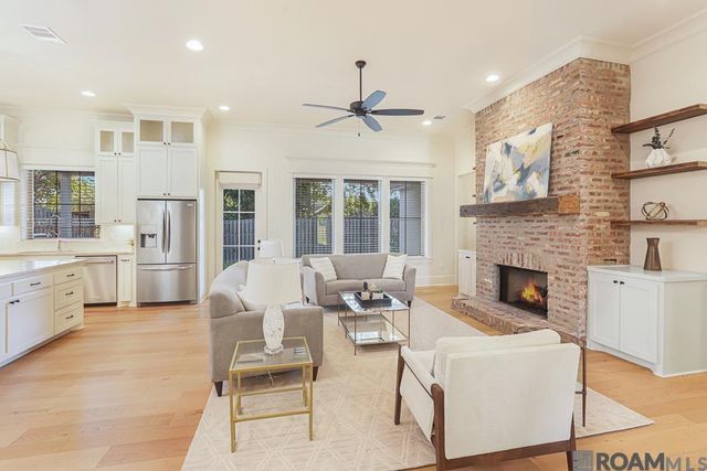 1114 Ivy Ct, Denham Springs, LA 70726