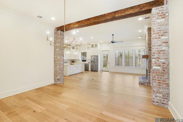 1114 Ivy Ct, Denham Springs, LA 70726