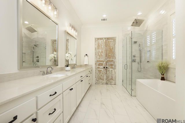 1114 Ivy Ct, Denham Springs, LA 70726