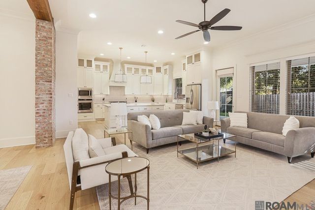 1114 Ivy Ct, Denham Springs, LA 70726