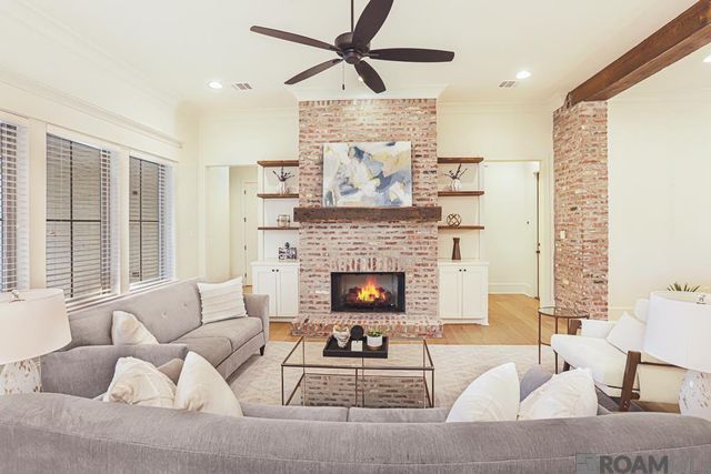 1114 Ivy Ct, Denham Springs, LA 70726