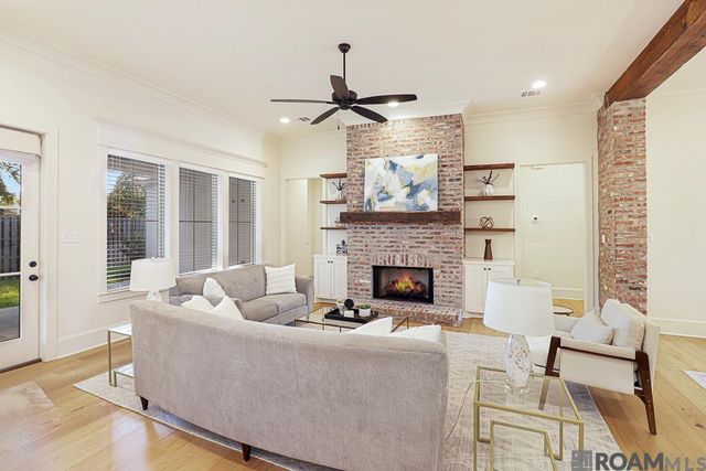 1114 Ivy Ct, Denham Springs, LA 70726