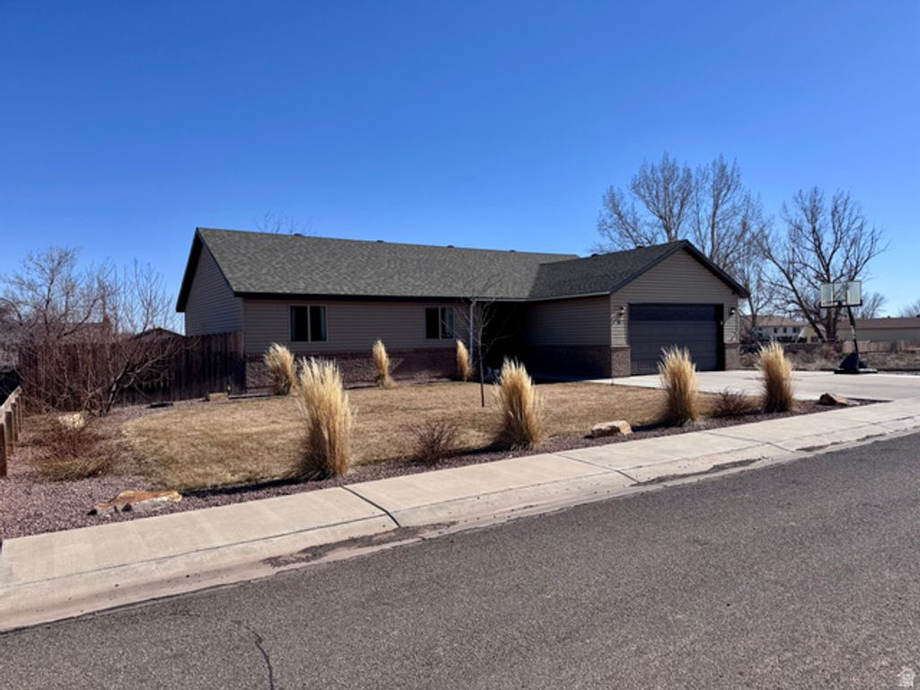 55 S 550 W, Roosevelt, UT 84066