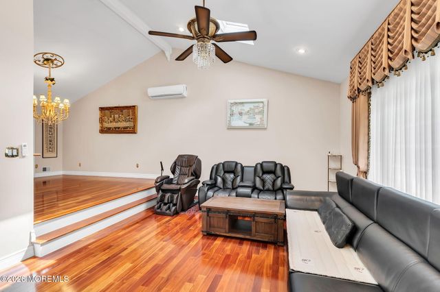 30 Mount Drive, Holmdel, NJ 07733
