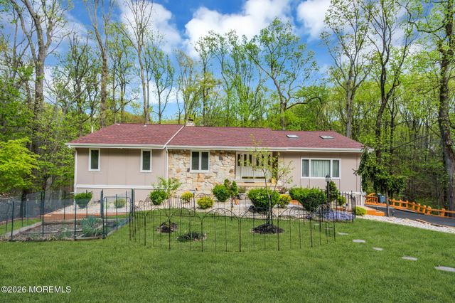 30 Mount Drive, Holmdel, NJ 07733