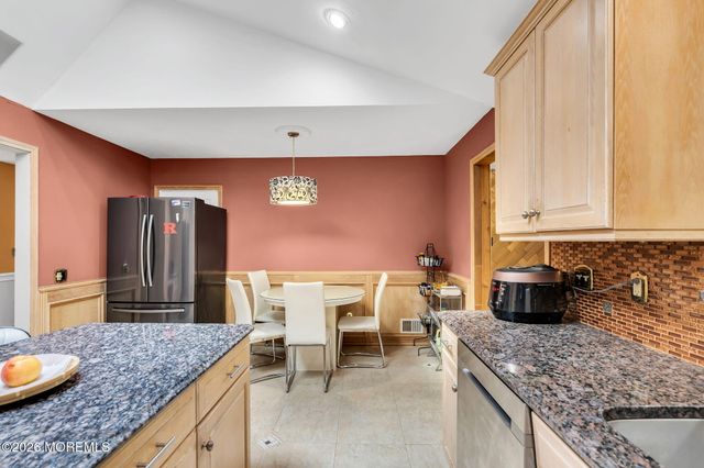 30 Mount Drive, Holmdel, NJ 07733