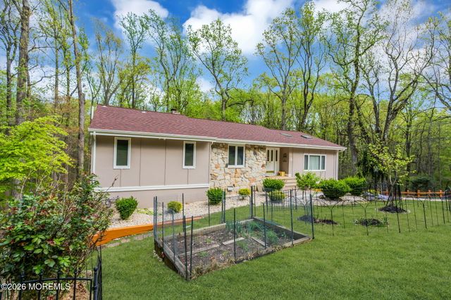30 Mount Drive, Holmdel, NJ 07733