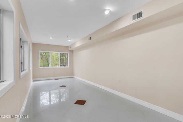 30 Mount Drive, Holmdel, NJ 07733
