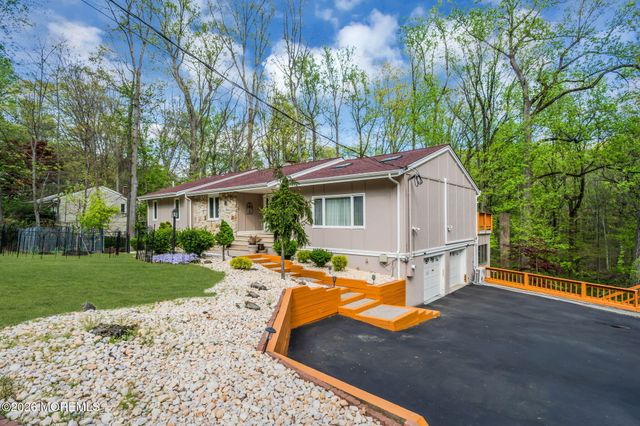 30 Mount Drive, Holmdel, NJ 07733