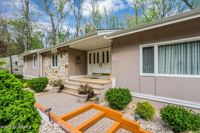 30 Mount Drive, Holmdel, NJ 07733