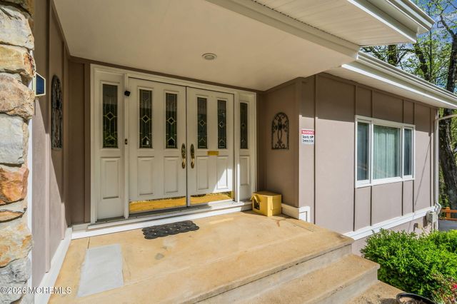 30 Mount Drive, Holmdel, NJ 07733