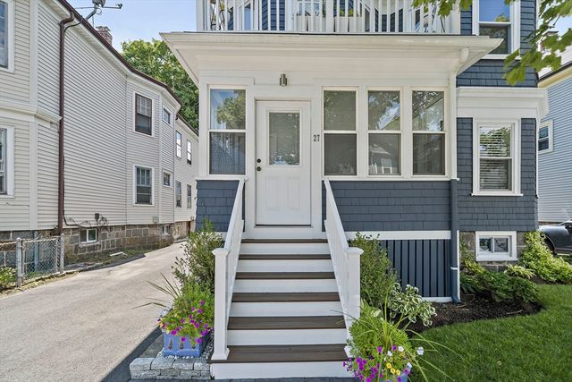 27 Whitten St 2, Boston, MA 02122