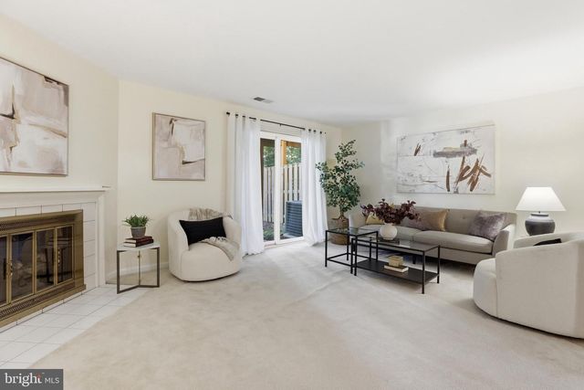 43790 LABURNUM SQ, Ashburn, VA 20147