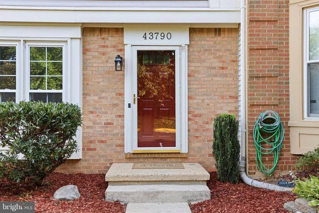 43790 LABURNUM SQ, Ashburn, VA 20147