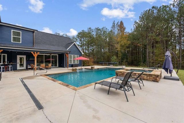 1233 Whooping Creek Road, Carrollton, GA 30116