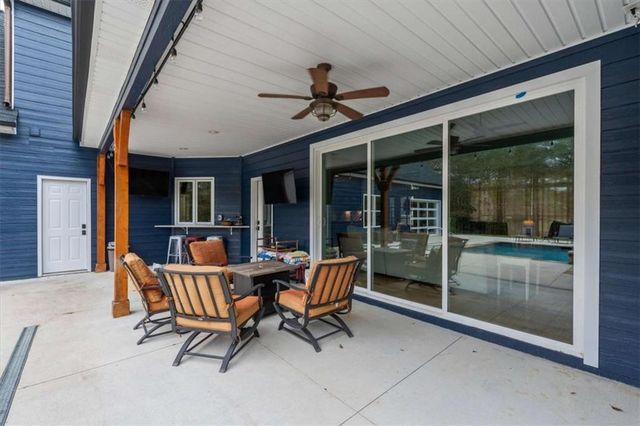 1233 Whooping Creek Road, Carrollton, GA 30116