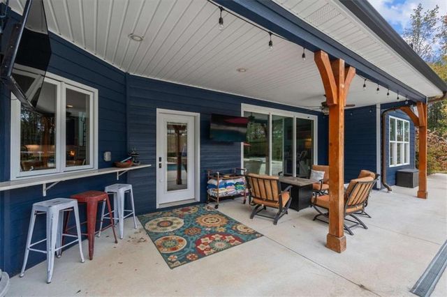 1233 Whooping Creek Road, Carrollton, GA 30116