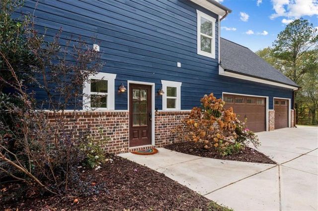 1233 Whooping Creek Road, Carrollton, GA 30116