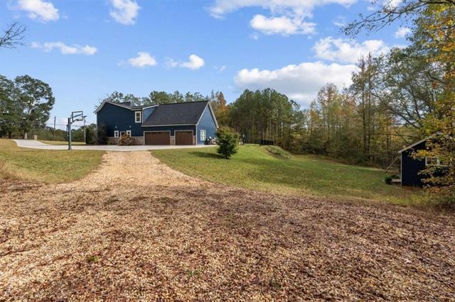 1233 Whooping Creek Road, Carrollton, GA 30116