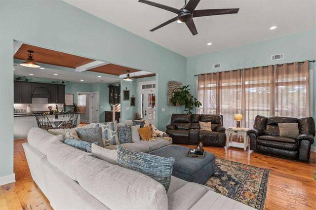 1233 Whooping Creek Road, Carrollton, GA 30116