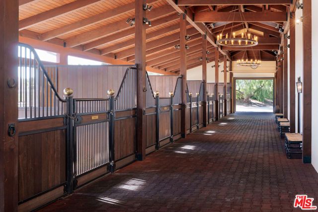 338 Toro Canyon Road, Carpinteria, CA 93013