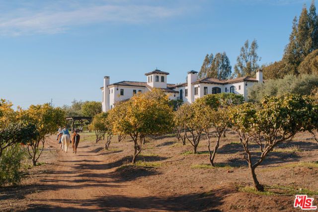 338 Toro Canyon Road, Carpinteria, CA 93013