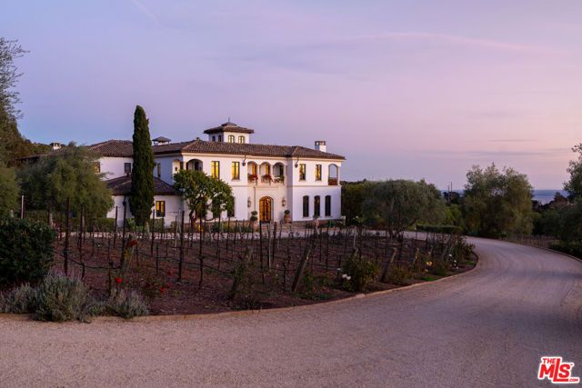 338 Toro Canyon Road, Carpinteria, CA 93013