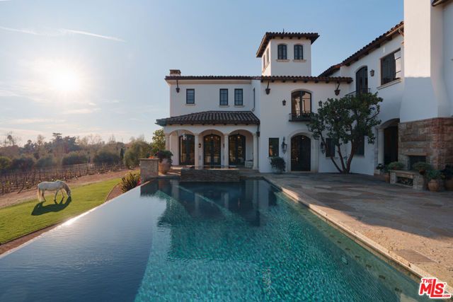 338 Toro Canyon Road, Carpinteria, CA 93013