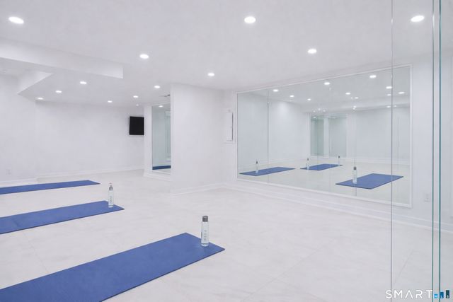 475 Fence Row Drive, Fairfield, CT 06824