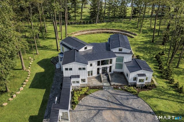 475 Fence Row Drive, Fairfield, CT 06824