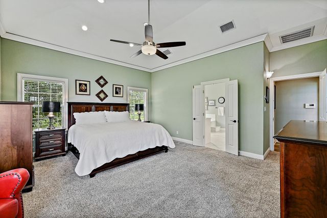 948 Upper Elgin River RD, Elgin, TX 78621