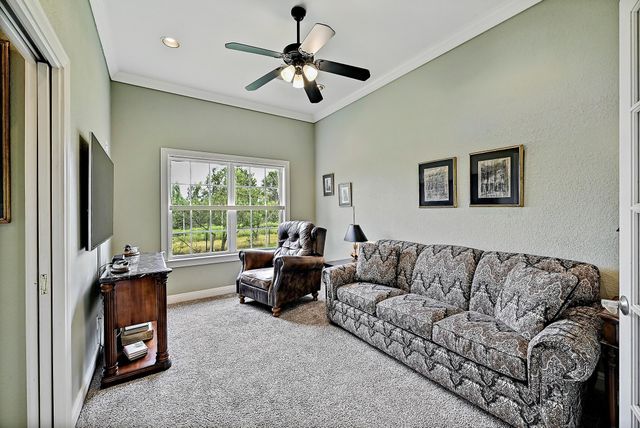948 Upper Elgin River RD, Elgin, TX 78621