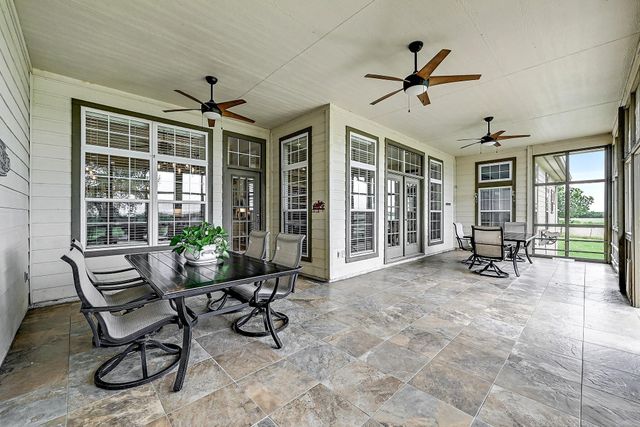 948 Upper Elgin River RD, Elgin, TX 78621