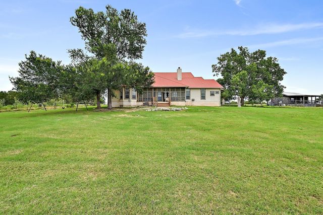 948 Upper Elgin River RD, Elgin, TX 78621