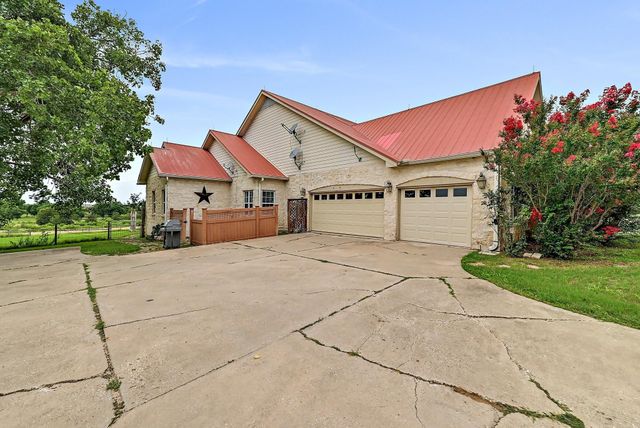 948 Upper Elgin River RD, Elgin, TX 78621