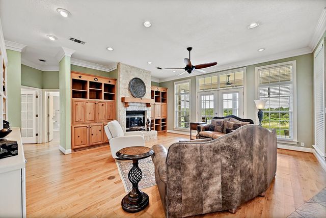 948 Upper Elgin River RD, Elgin, TX 78621
