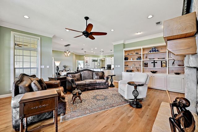 948 Upper Elgin River RD, Elgin, TX 78621