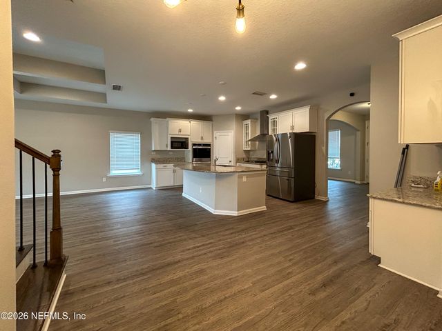 2734 COPPERWOOD Avenue, Orange Park, FL 32073