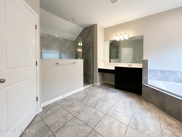 2734 COPPERWOOD Avenue, Orange Park, FL 32073