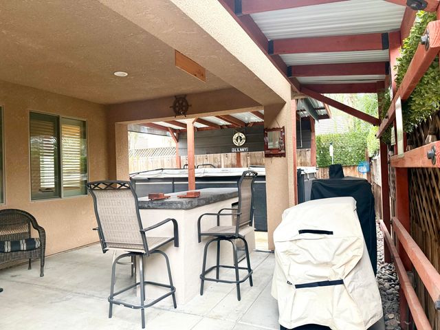 3934 E Willow Avenue, Visalia, CA 93292