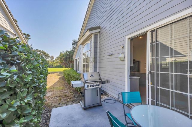 7621 WHITEBRIDGE GLEN, University Park, FL 34201