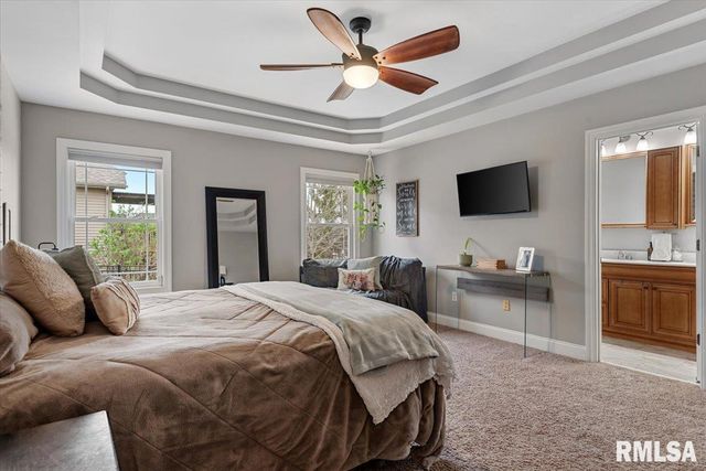 4800 LONGFELLOW Drive, Springfield, IL 62711